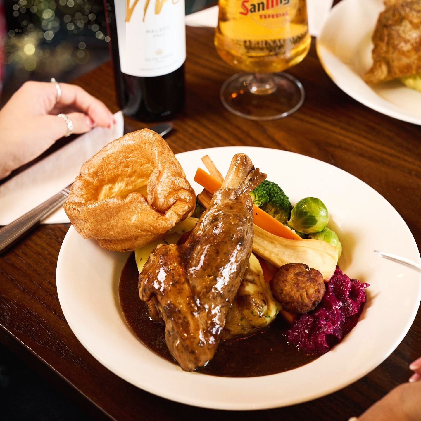 Christmas Day Lunch, Dinner & Dining at The Ynyscedwyn Arms in Ystradgynlais